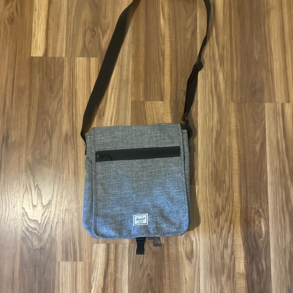 Herschel Supply Company Gray Crossbody Bag Durable and Modern